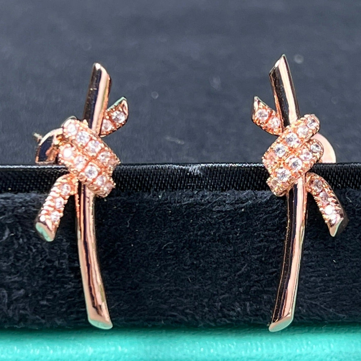 [Resenara Jewelry]KNOT EARRINGS PINK GOLD DIAMOND