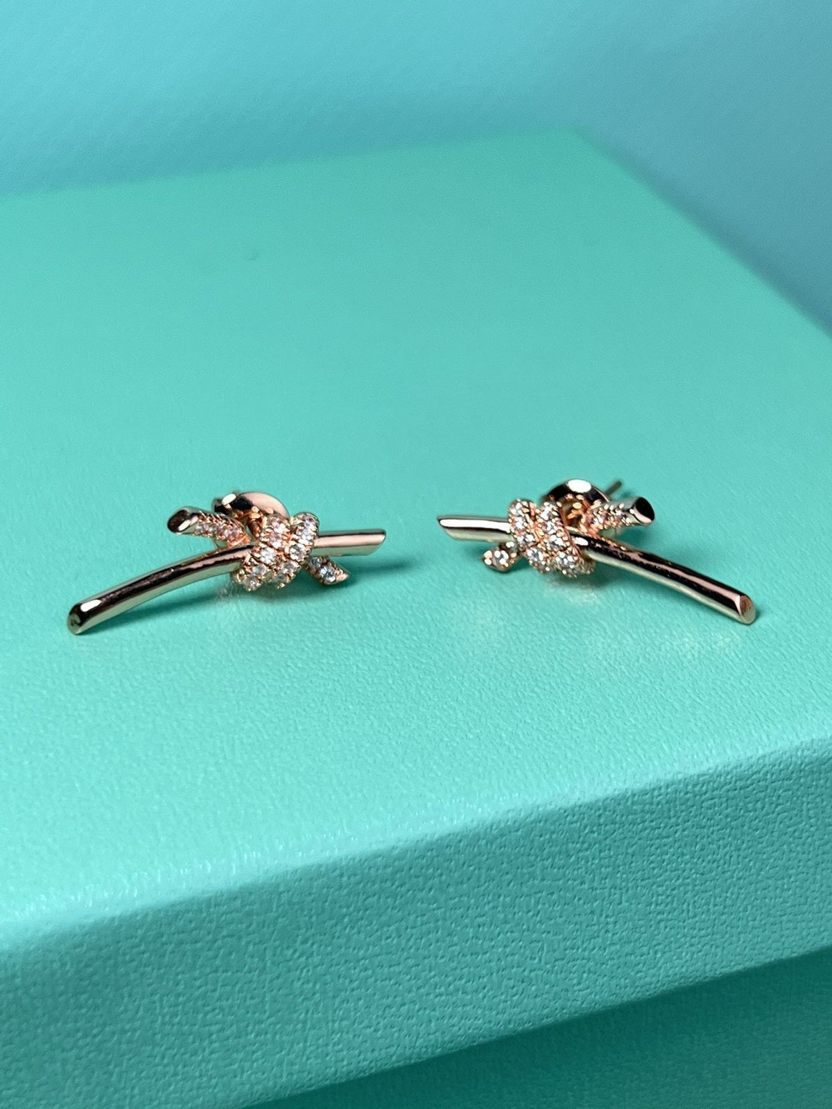 [Resenara Jewelry]KNOT EARRINGS PINK GOLD DIAMOND