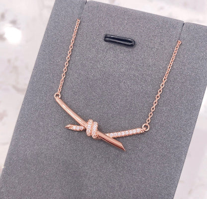 [Resenara Jewelry]KNOT NECKLACE DIAMONDS