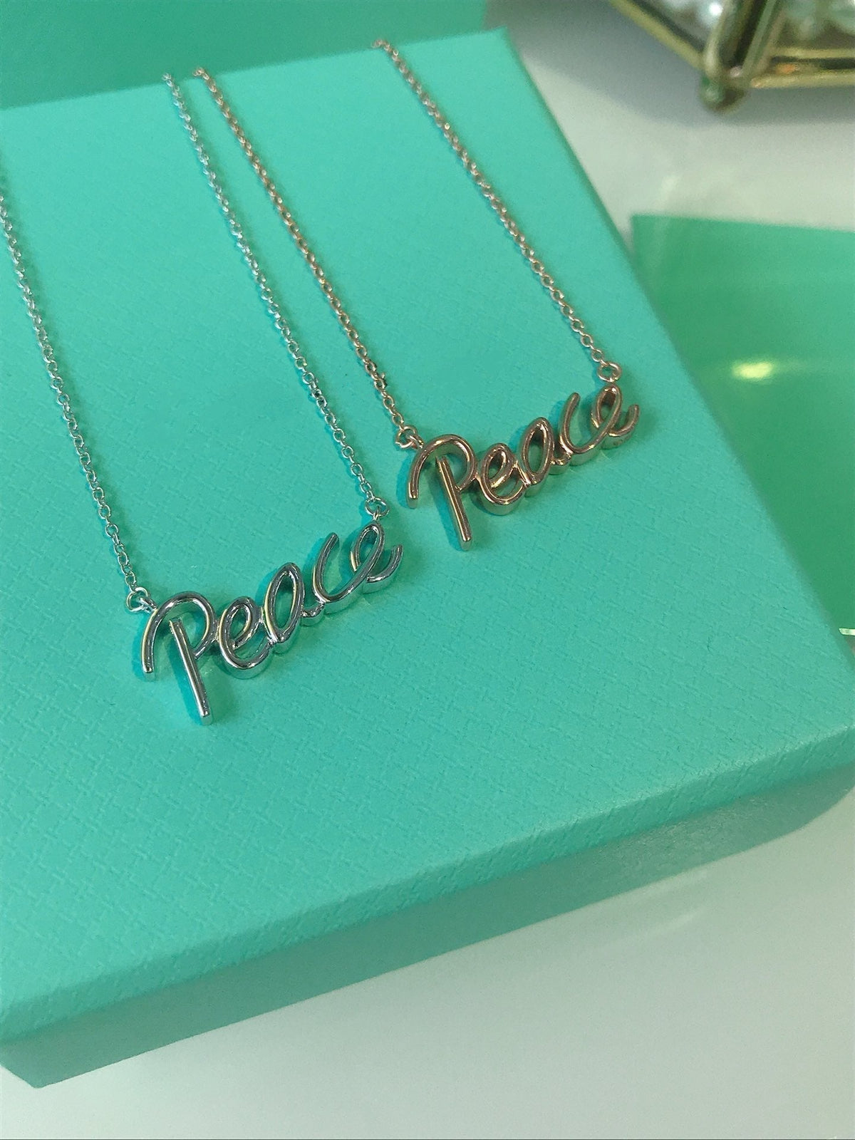 [Resenara Jewelry]PEACE TEXT PEDANT NECKLACE