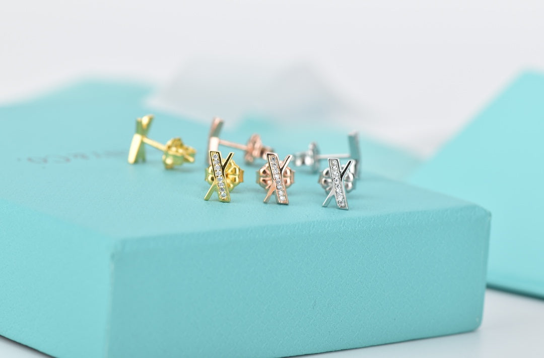 [Resenara Jewelry]ATLAS DIAMOND STUD EARRINGS