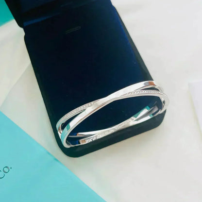 [Resenara Jewelry]NARROW HINGED BANGLEIN WITH DIAMONDS SMALL