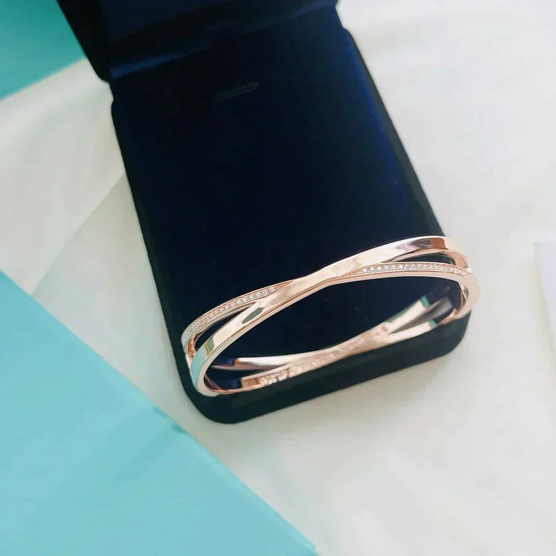 [Resenara Jewelry]NARROW HINGED BANGLEIN WITH DIAMONDS SMALL