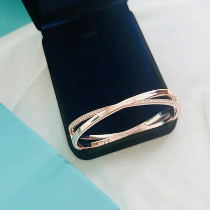 [Resenara Jewelry]NARROW HINGED BANGLEIN WITH DIAMONDS SMALL