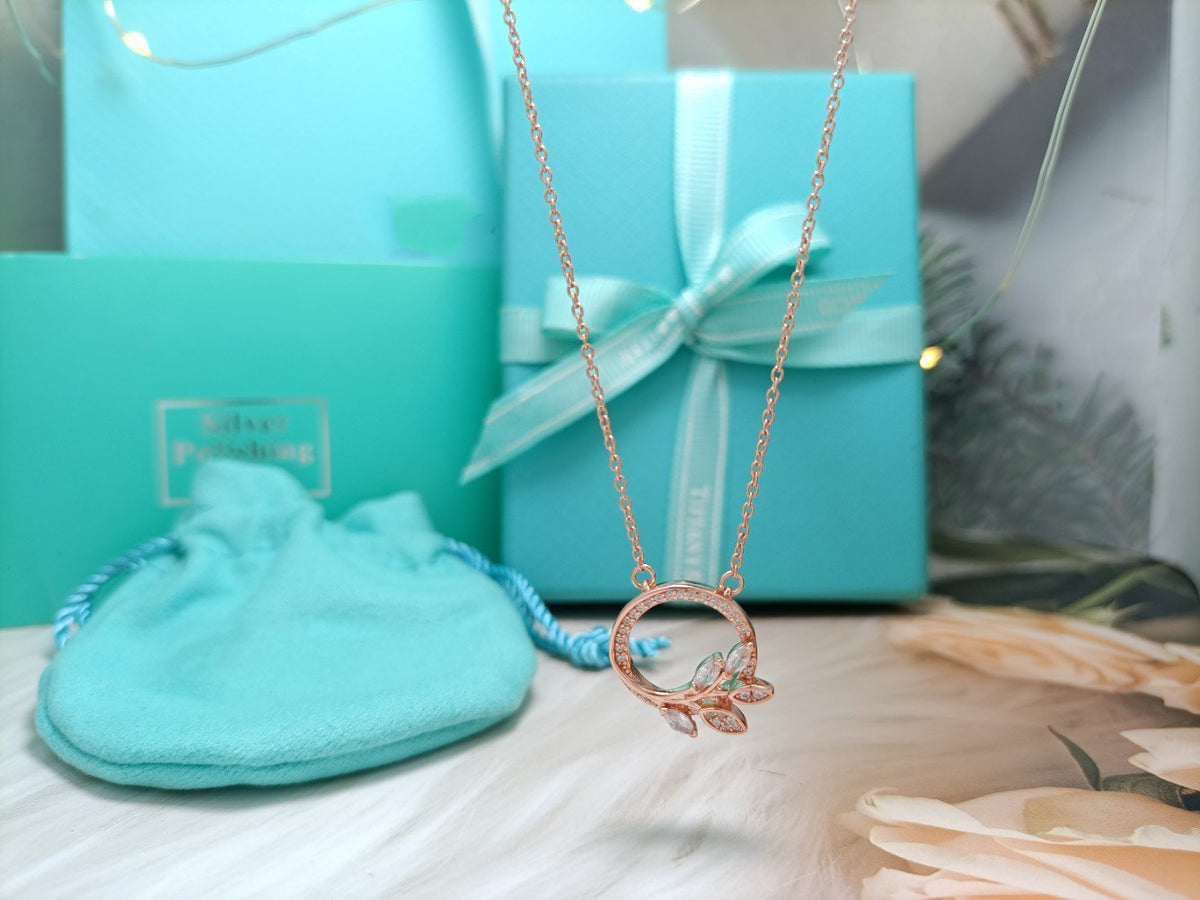[Resenara Jewelry]DIAMOND VINE CIRCLE PENDANT PLATINUM NECKLACE
