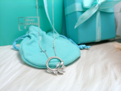 [Resenara Jewelry]DIAMOND VINE CIRCLE PENDANT PLATINUM NECKLACE