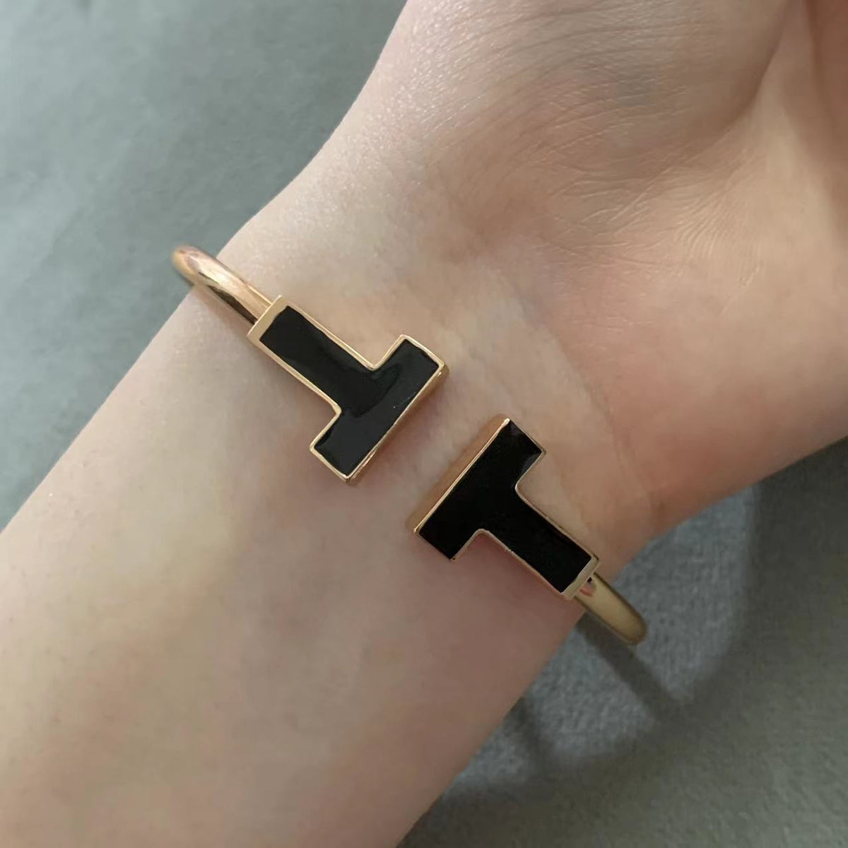 [Resenara Jewelry]T WIDE ONYX OPEN BRACELET