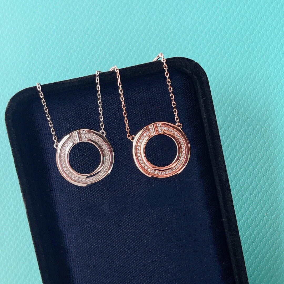 [Resenara Jewelry]DIAMOND AND MOTHER OF PEARL CIRCLE PENDANT