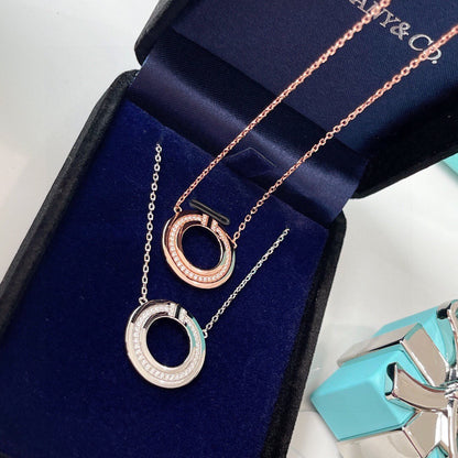 [Resenara Jewelry]DIAMOND AND MOTHER OF PEARL CIRCLE PENDANT
