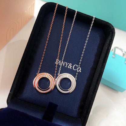 [Resenara Jewelry]DIAMOND AND MOTHER OF PEARL CIRCLE PENDANT