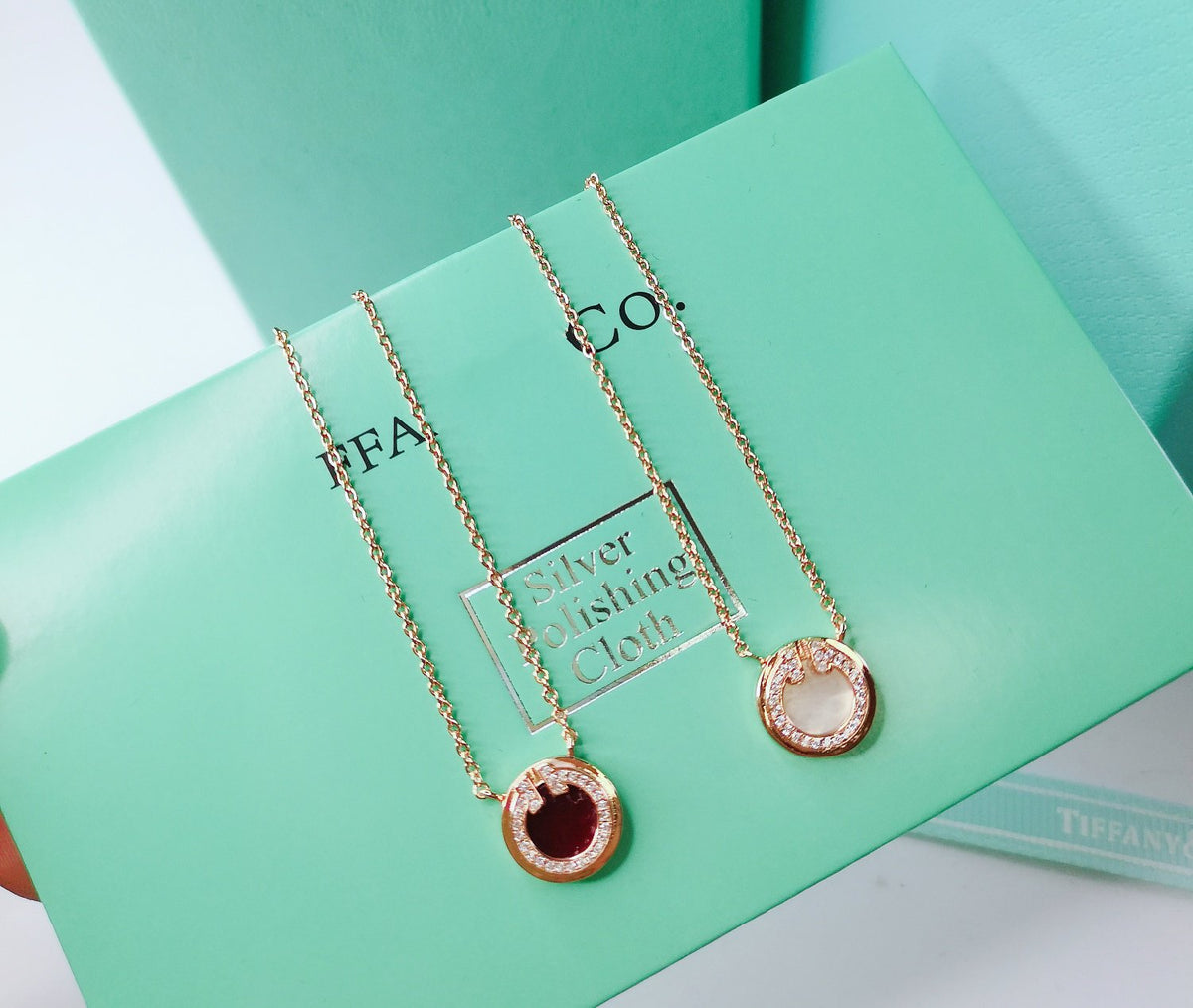 [Resenara Jewelry]DIAMOND AND MOTHER PEARL CIRCLE NECKLACE PENDANT
