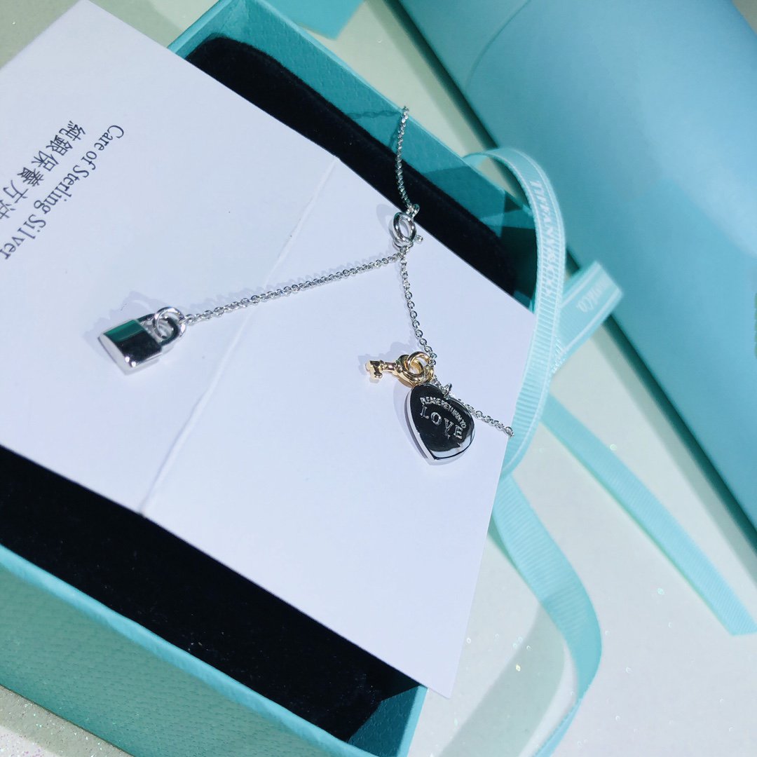[Resenara Jewelry]LOVE HEART TAG KEY NECKLACE