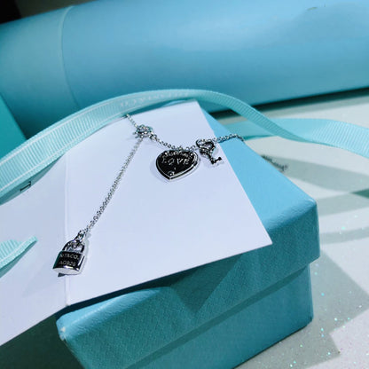 [Resenara Jewelry]LOVE HEART TAG KEY NECKLACE