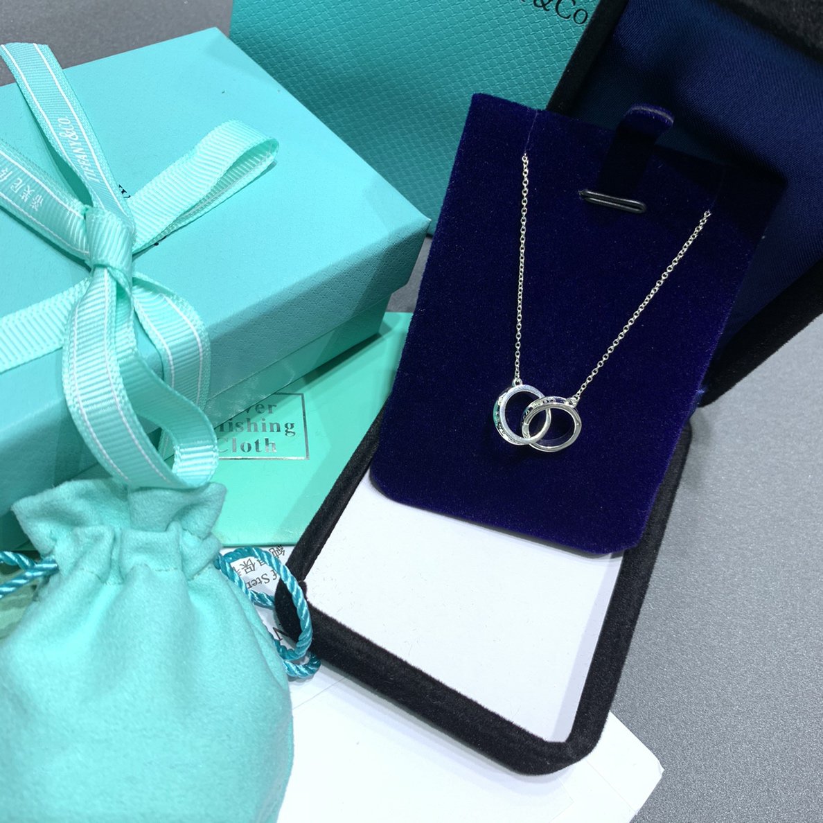 [Resenara Jewelry]INTERLOCKING CIRCLES PENDANT SILVER SMALL NECKLACE
